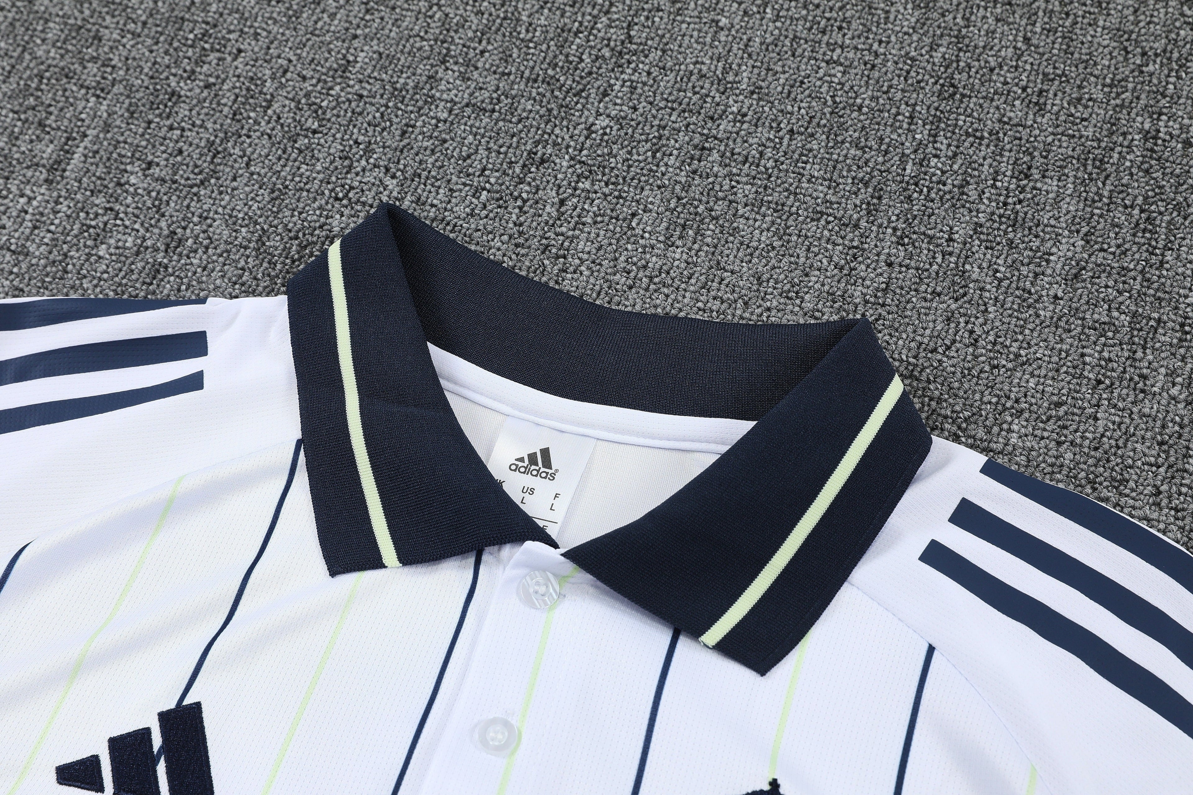 Polo e Pantaloni Real Madrid US PACK 2025/26