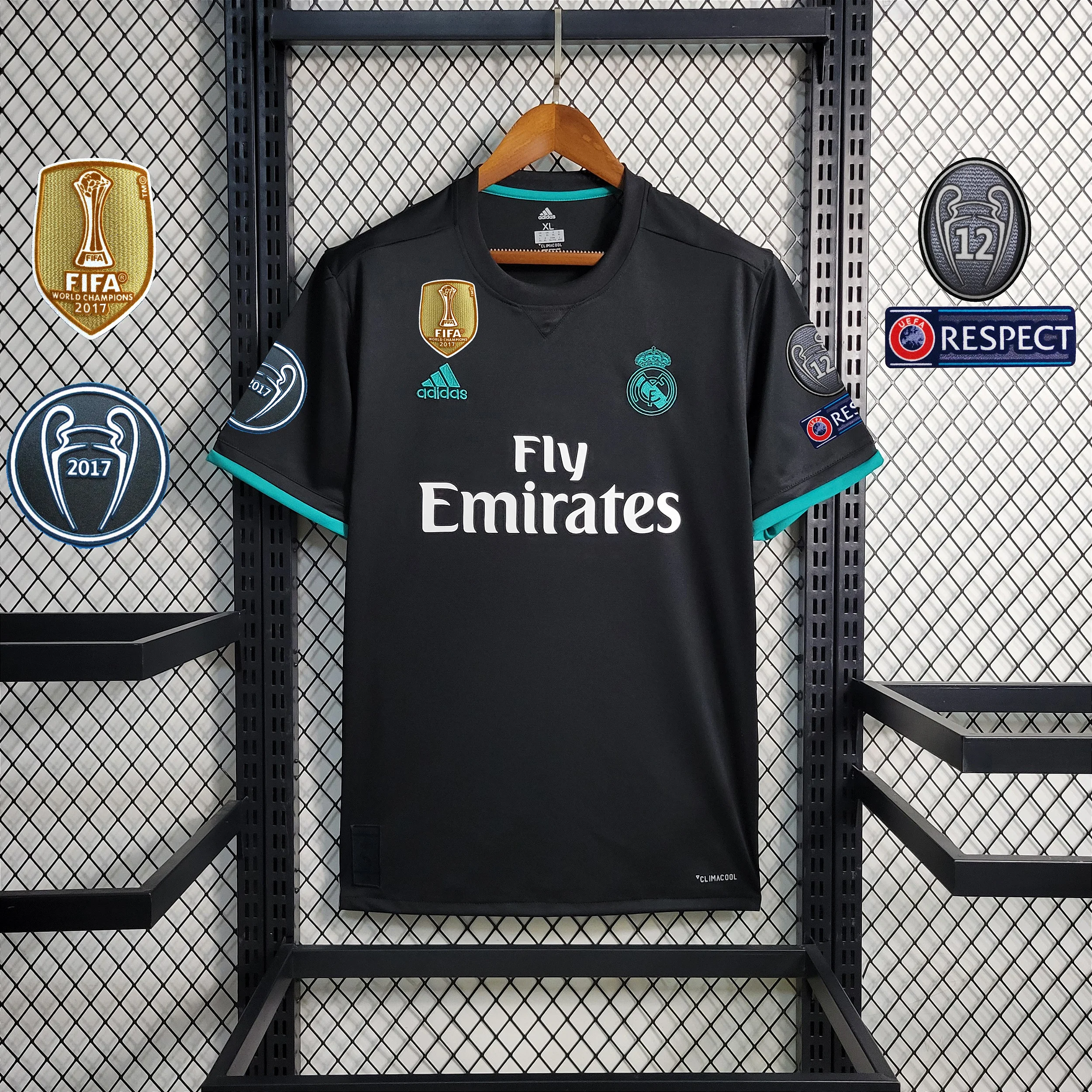 Maglia Retro Real Madrid 2017/18