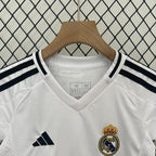 T-shirt e Pantaloncini Bambino Real Madrid Home 2024/25