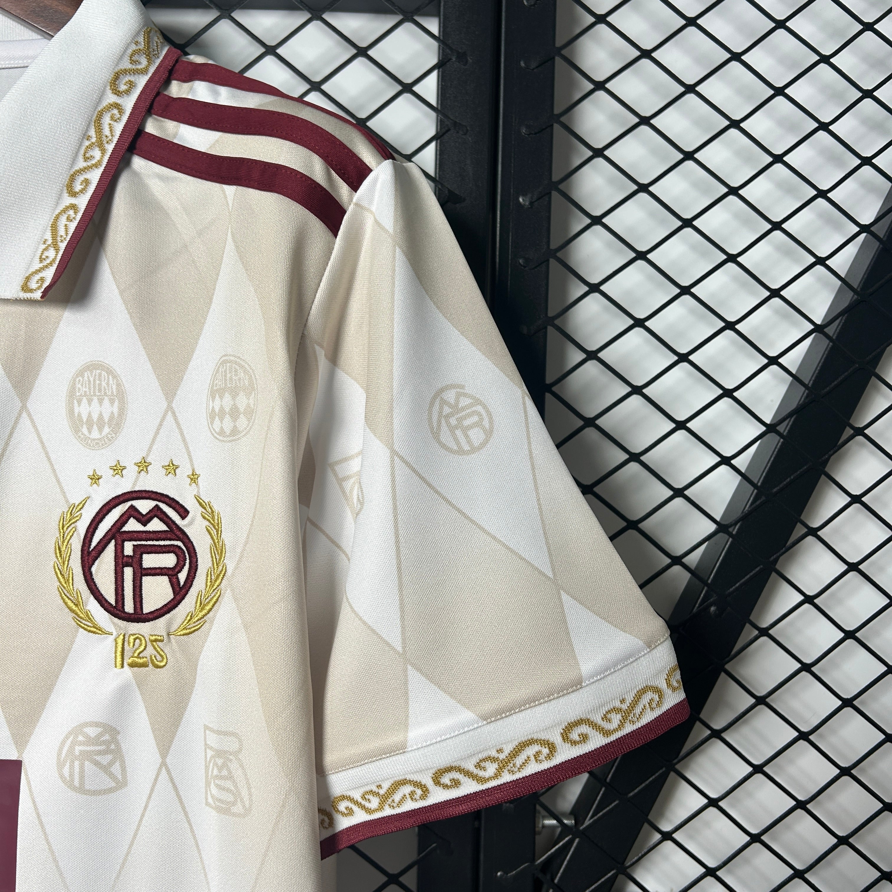 Maglia Bayern Monaco 25/26 - Edizione Speciale