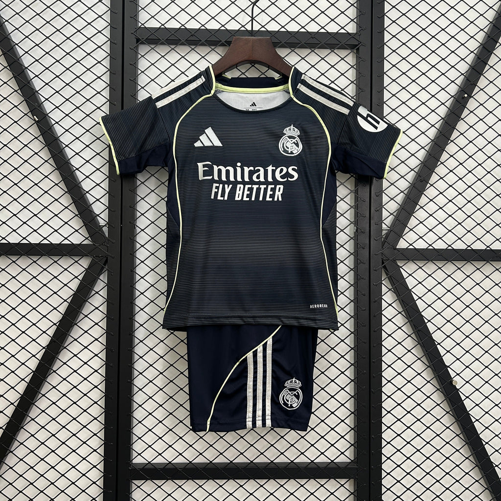 T-shirt e Pantaloncini Bambino Real Madrid Away 2025/26