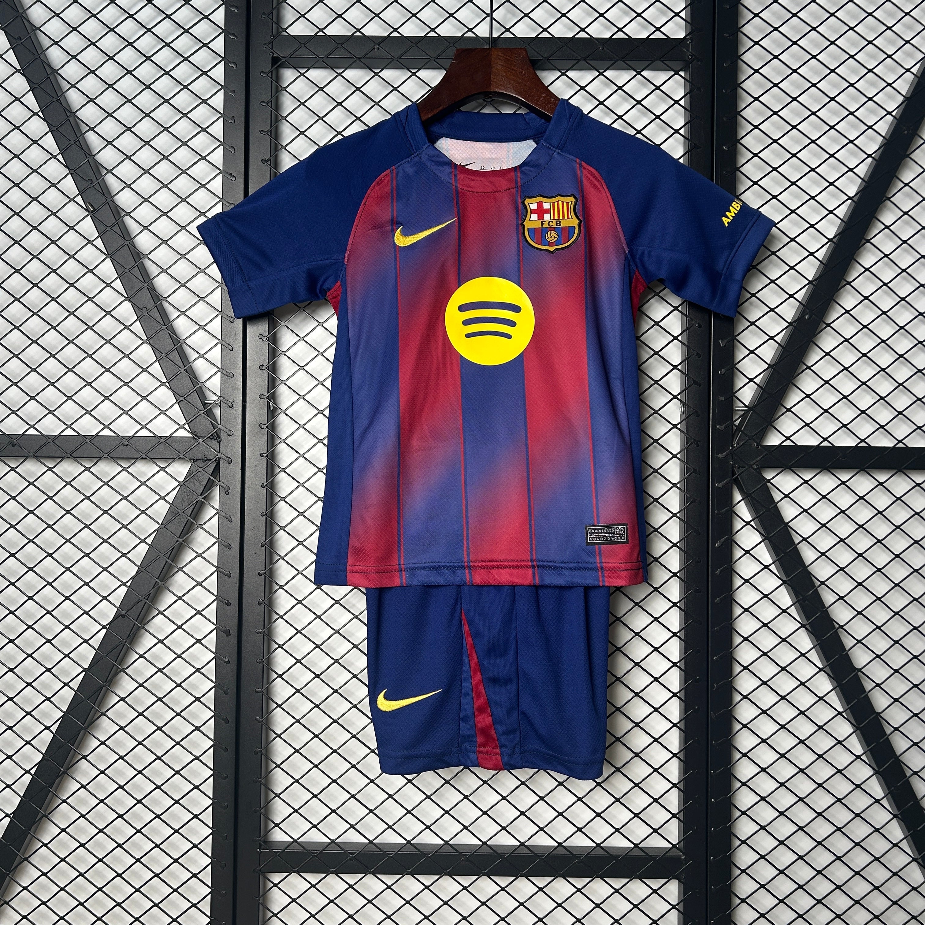 T-shirt e Pantaloncini Bambino FC Barcelona Home 2025/26