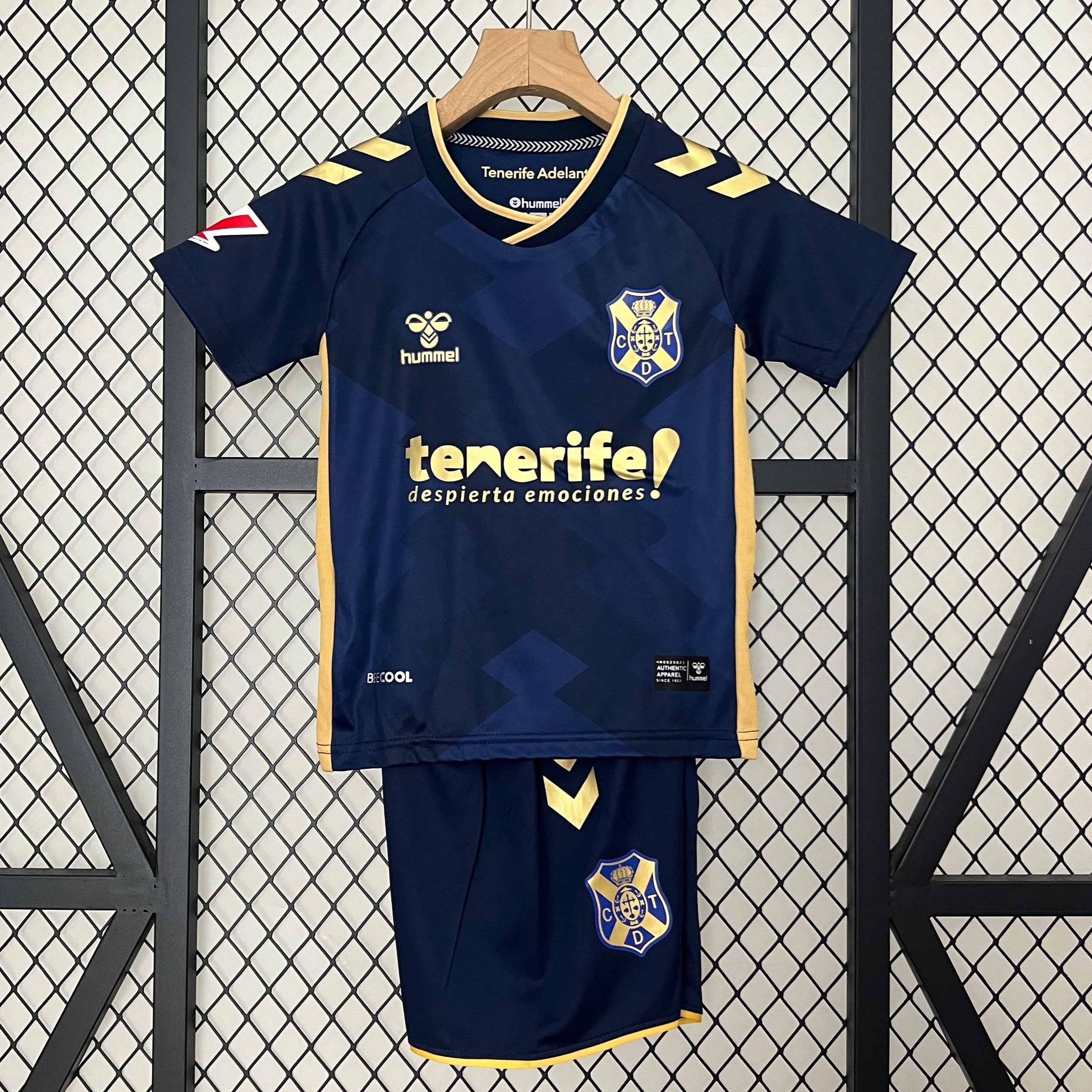 T-shirt e Pantaloncini Bambino CD Tenerife Away 2024/25 -  Con Patch LaLiga
