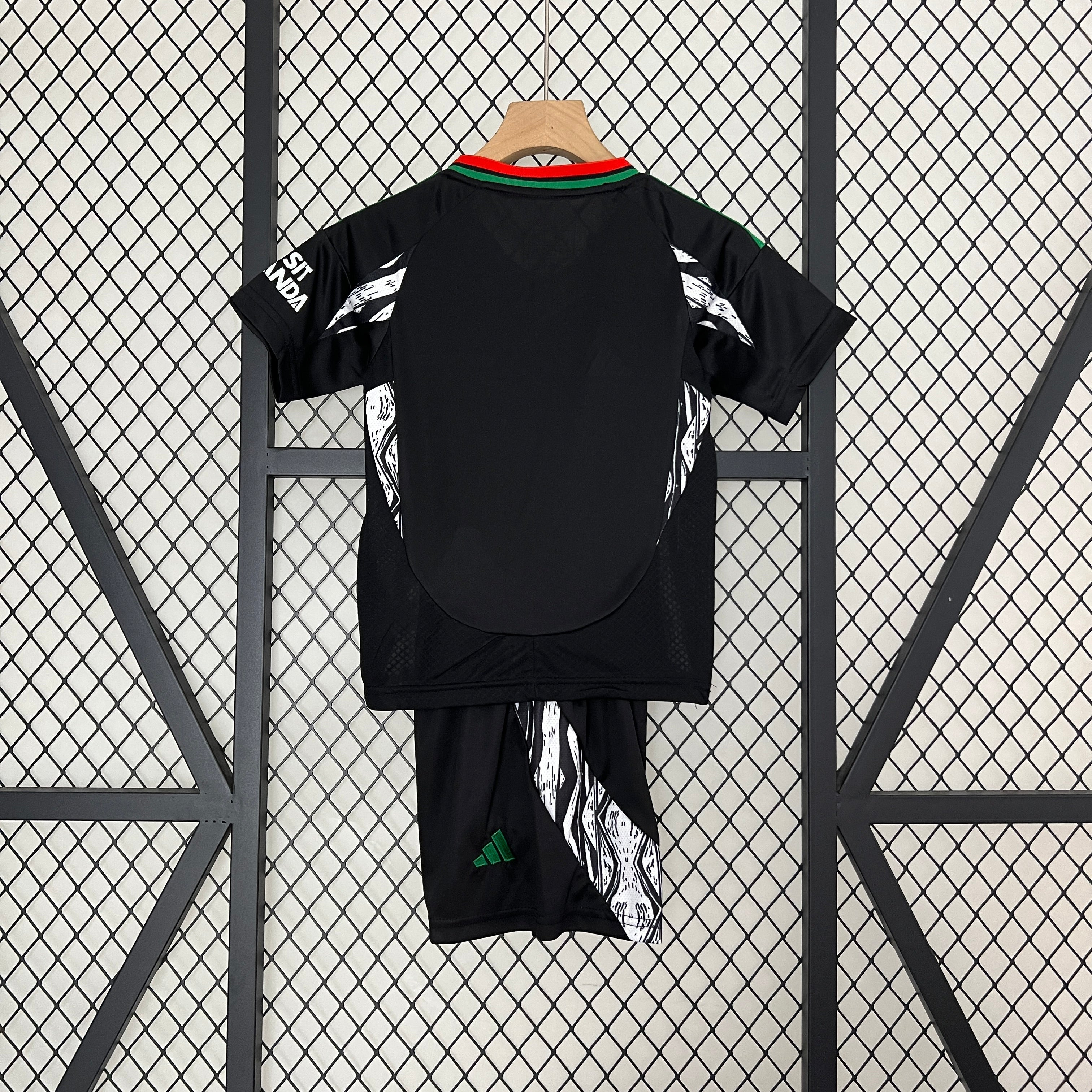 T-shirt e Pantaloncini Bambino Arsenal Away 2024/25