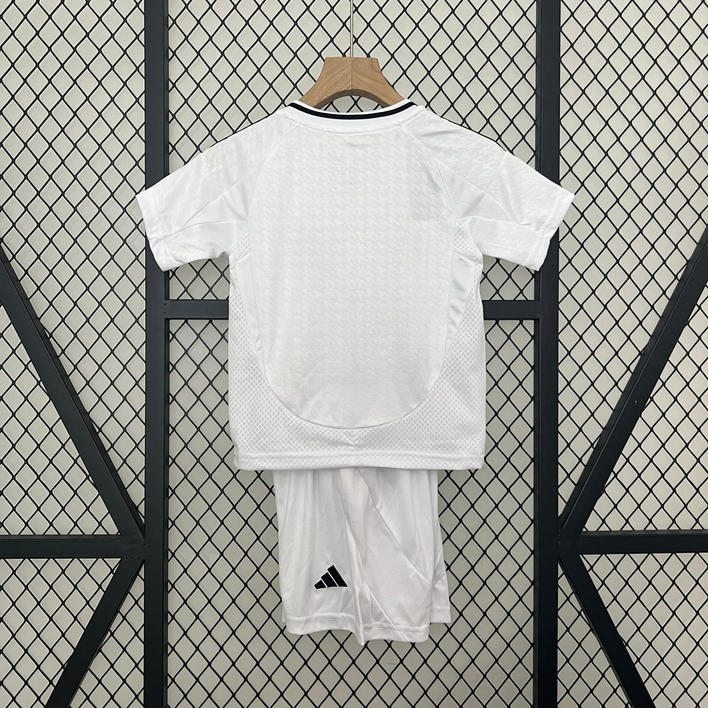T-shirt e Pantaloncini Bambino Real Madrid Home 2024/25