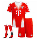 T-shirt e Pantaloncini Bambino Bayern Monaco Home 2025/26 - Con Calzettoni