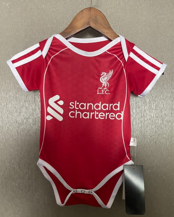 Body per neonato Liverpool Home 2025/26