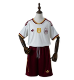 T-shirt e Pantaloncini Bambino Spagna Away 26/27 - Due volte Campione del Mondo ⭐⭐ - Con Patch