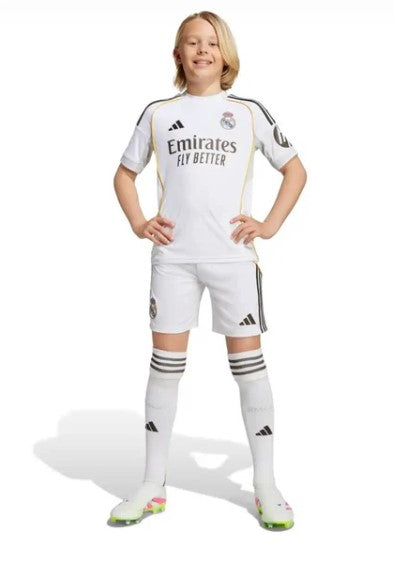 T-shirt e Pantaloncini Bambino Real Madrid Home 2025/26 - Con Calzettoni