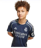 T-shirt e Pantaloncini Bambino Real Madrid Away 2025/26 - Con Calzettoni