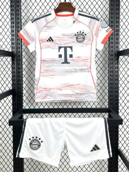 T-shirt e Pantaloncini Bambino Bayern Monaco Away 2025/26