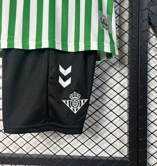T-shirt e Pantaloncini Bambino Real Betis Final UEFA Conference League 2025/26
