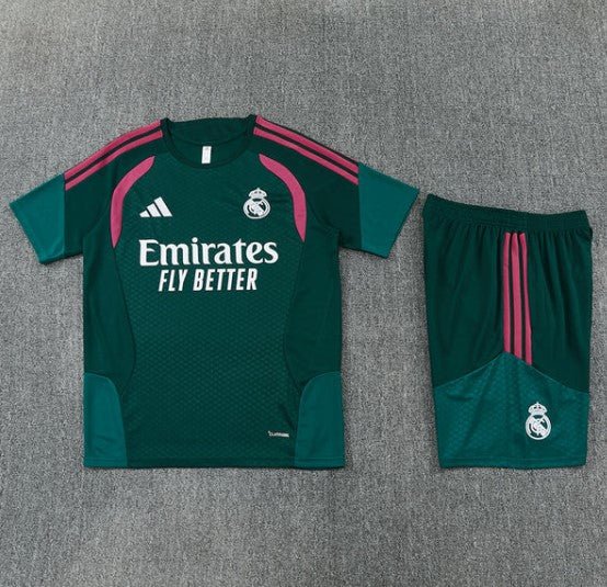 Maglia e Pantaloncini da Allenamento Bambino Real Madrid26/27