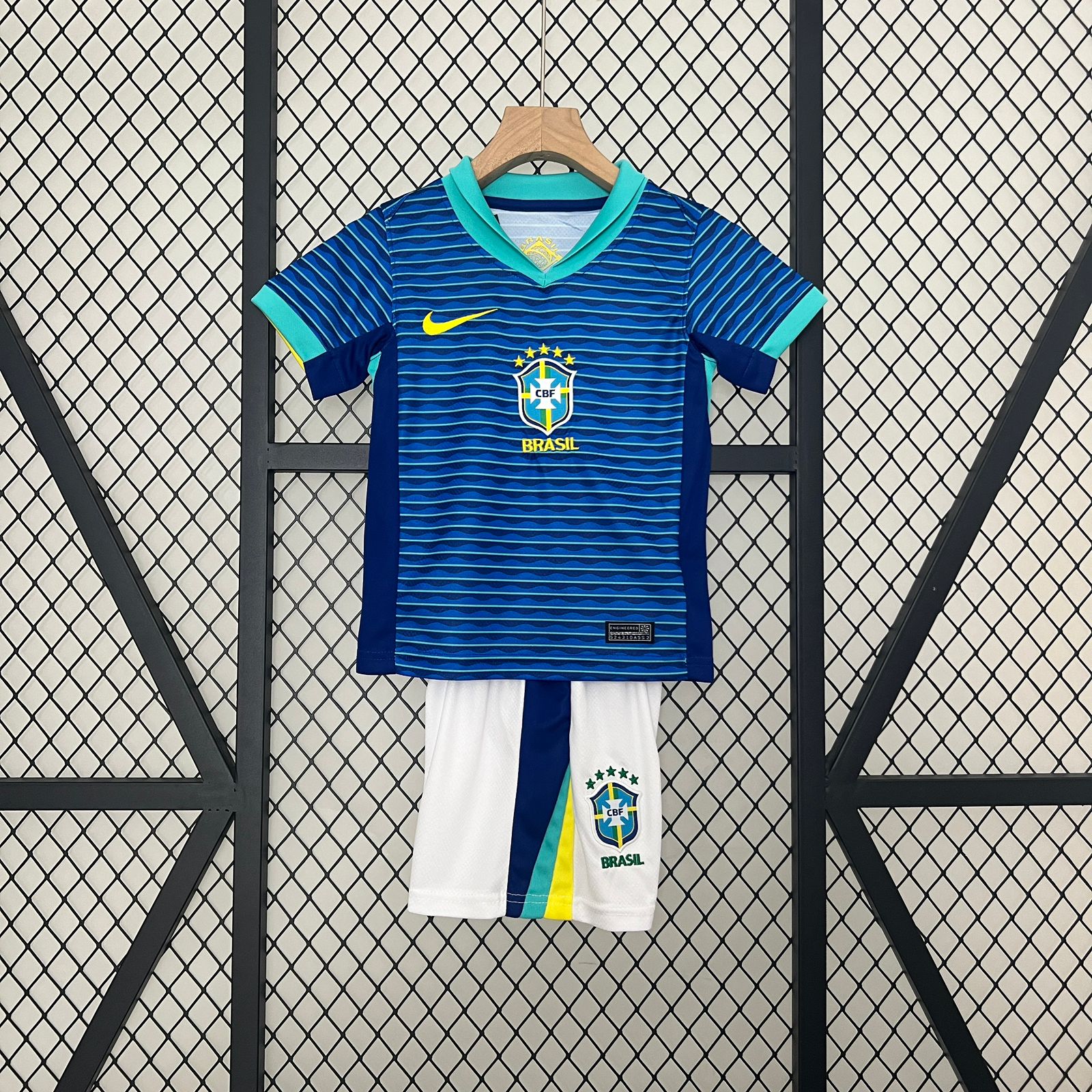 T-shirt e Pantaloncini Bambino Brasile 2024/25