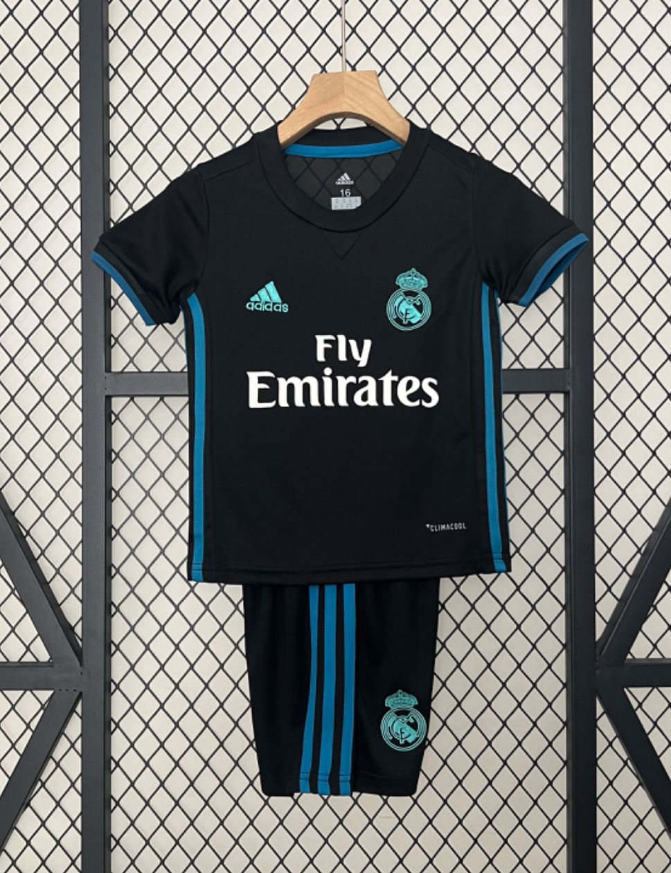 T-shirt e Pantaloncini Bambino Real Madrid - Retro 2017/18