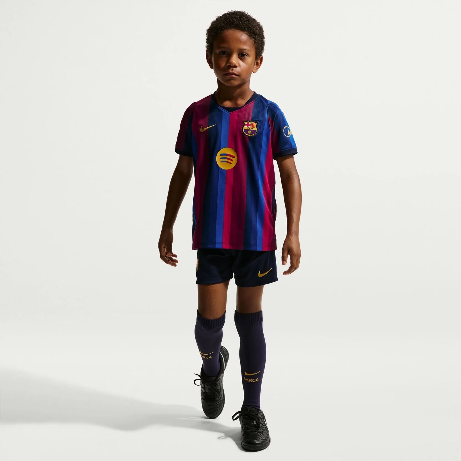 T-shirt e Pantaloncini Bambino FC Barcelona Home 2026/27 - Con Calzettoni