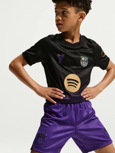 T-shirt e Pantaloncini Bambino FC Barcelona Away 26/27 - Con Calzettoni