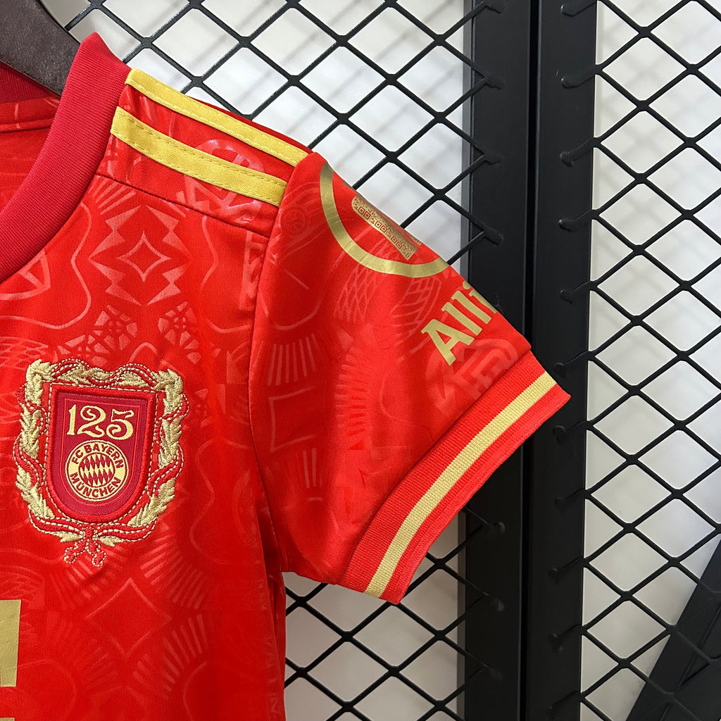 T-shirt e Pantaloncini Bambino Bayern Monaco 2025/26 - 125 Anni