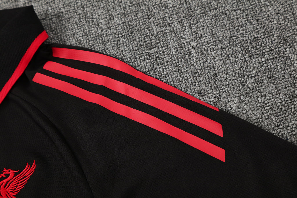 Polo e Pantaloni Liverpool 2025/26