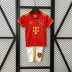 T-shirt e Pantaloncini Bambino Bayern Monaco 2025/26 - 125 Anni