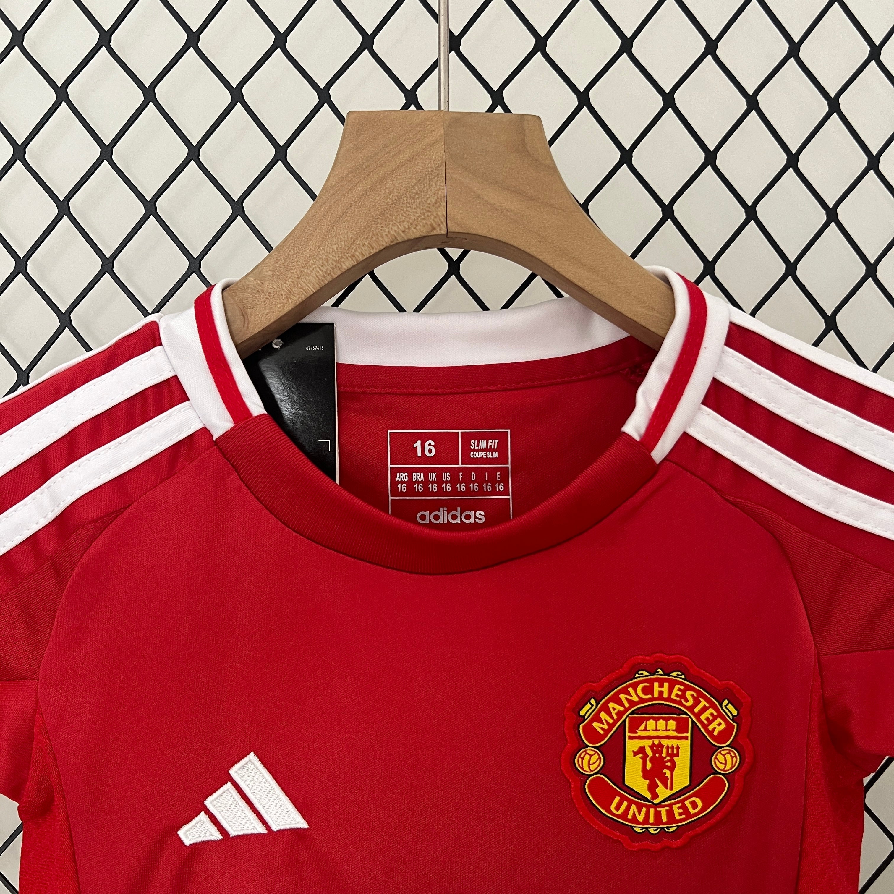 T-shirt e Pantaloncini Bambino Manchester United Home 2024/25