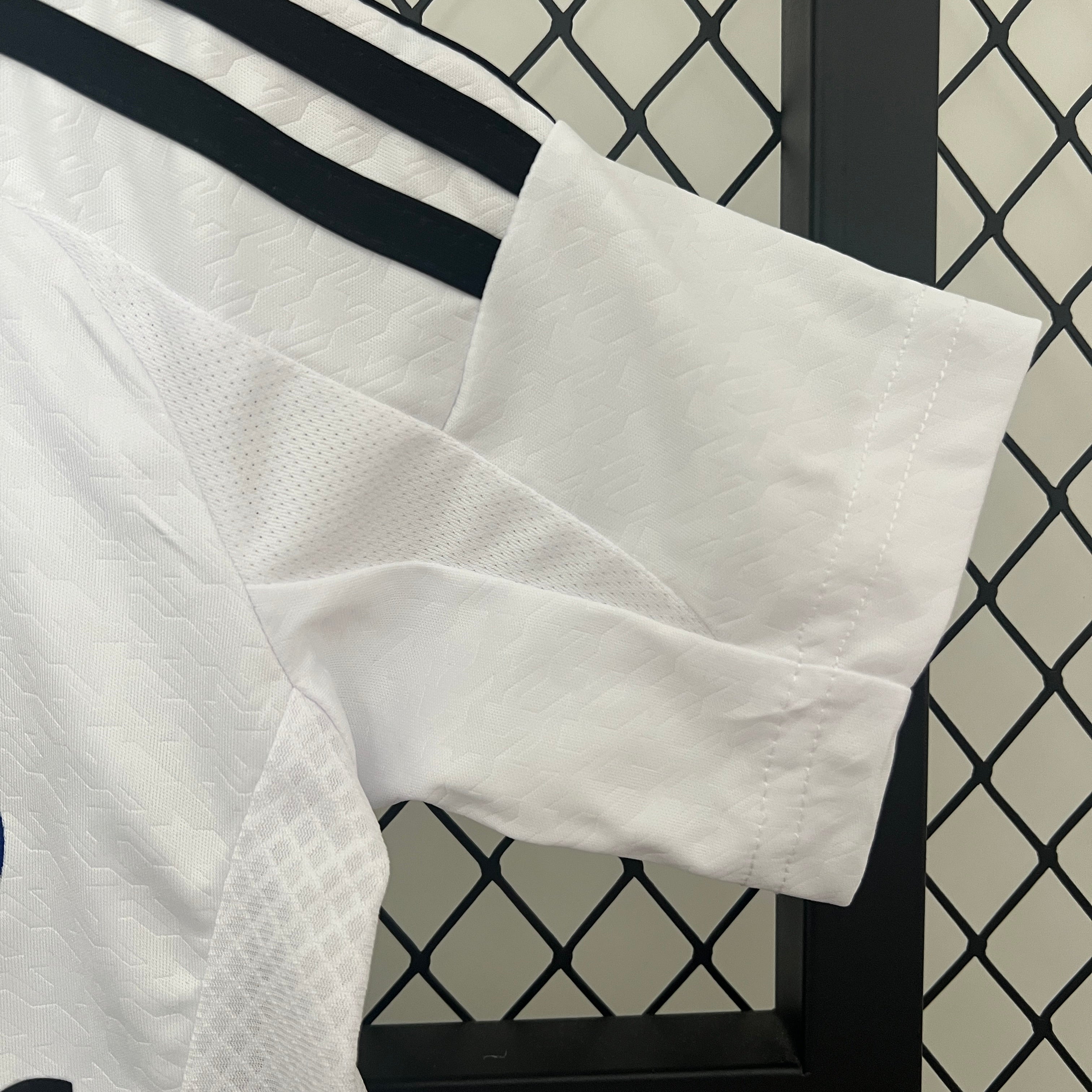 T-shirt e Pantaloncini Bambino Real Madrid Home 2024/25